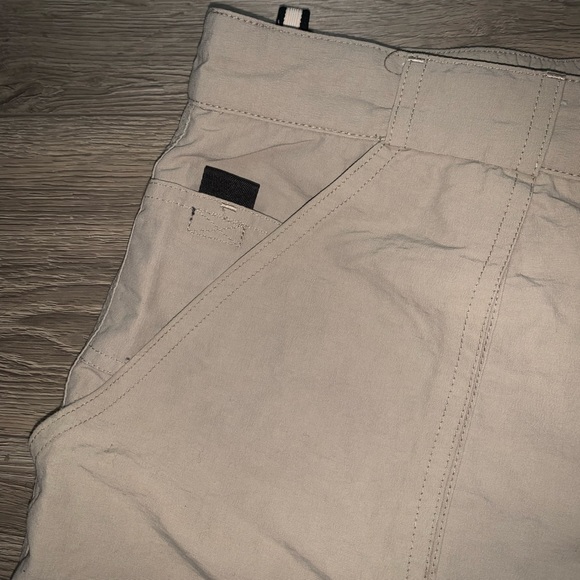 The North Face Shorts - Picture 3 of 6
